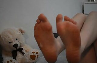 Mind-blowing Feets on Camera - Miley Grey