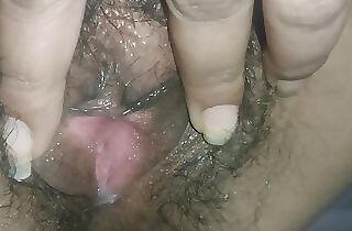 Indian girl pussy fingerblasting in desi stile i wanna fuck her pussy in a porn stile
